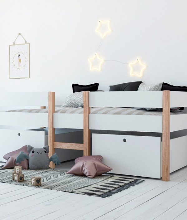 Hög vit enkelsäng med förvaring 90x200