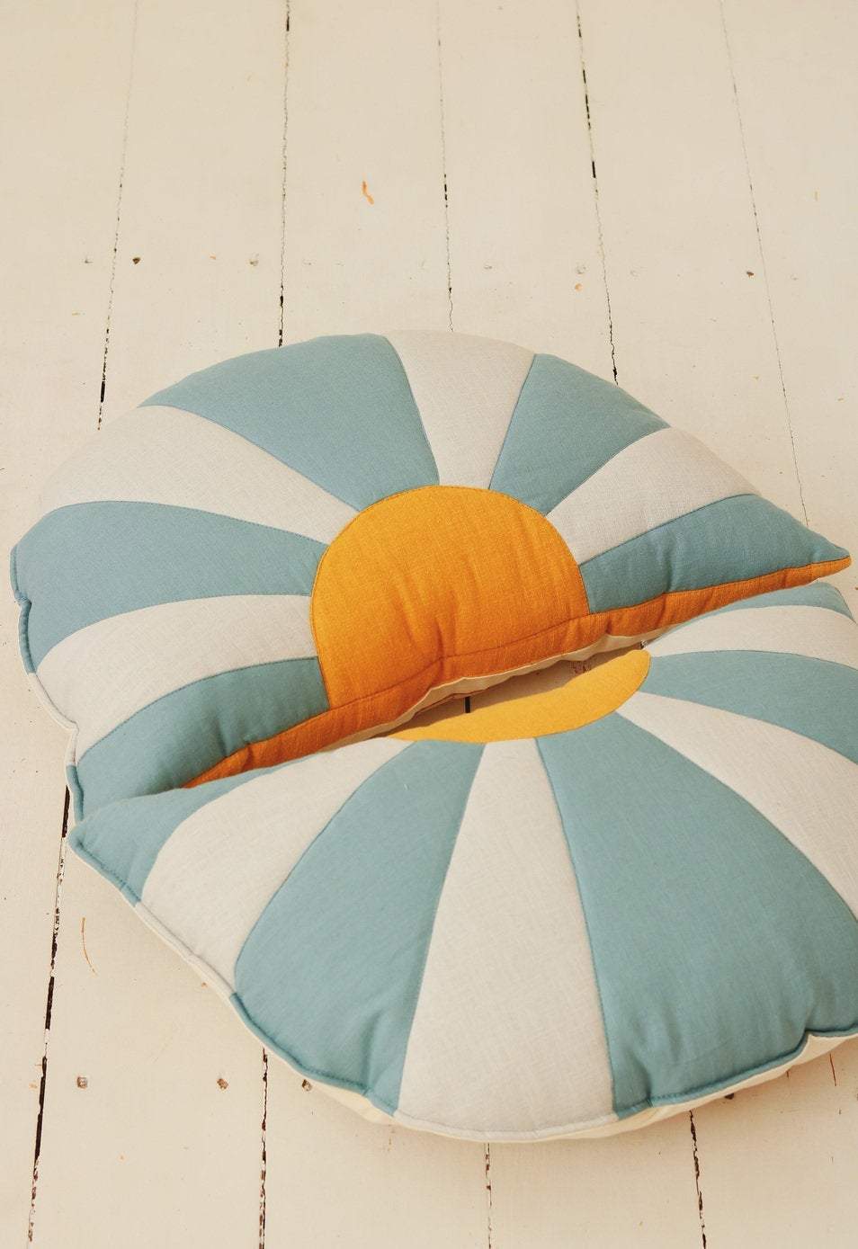Moi Mili, linne kudde Blue Sun - Image 2