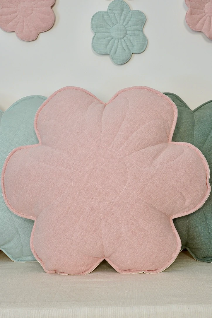 Moi Mili, kudde i linne, Bloom Light Pink Lily - Image 2