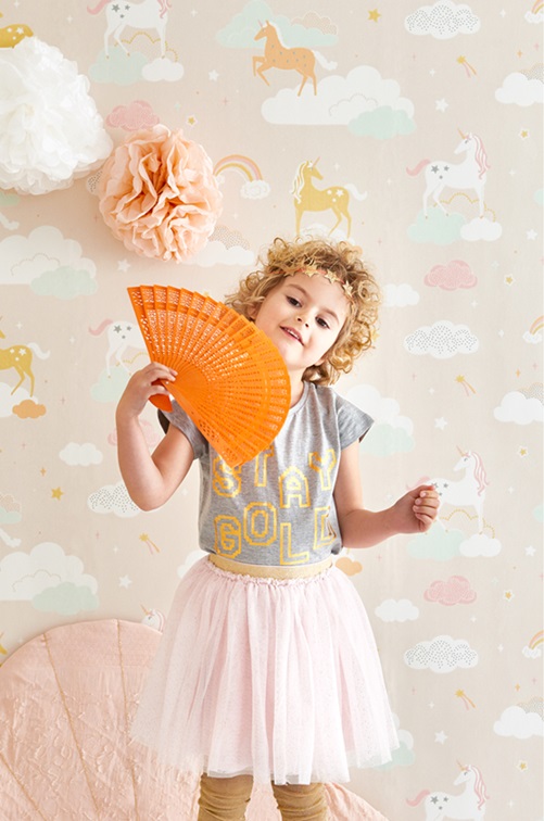 Majvillan, tapet till barnrummet Rainbow treasures, lovely pastel pink
