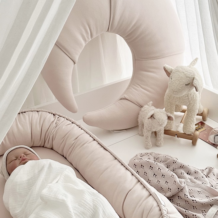 Cotton & Sweets, amningskudde Croissant, puderrosa - Image 6