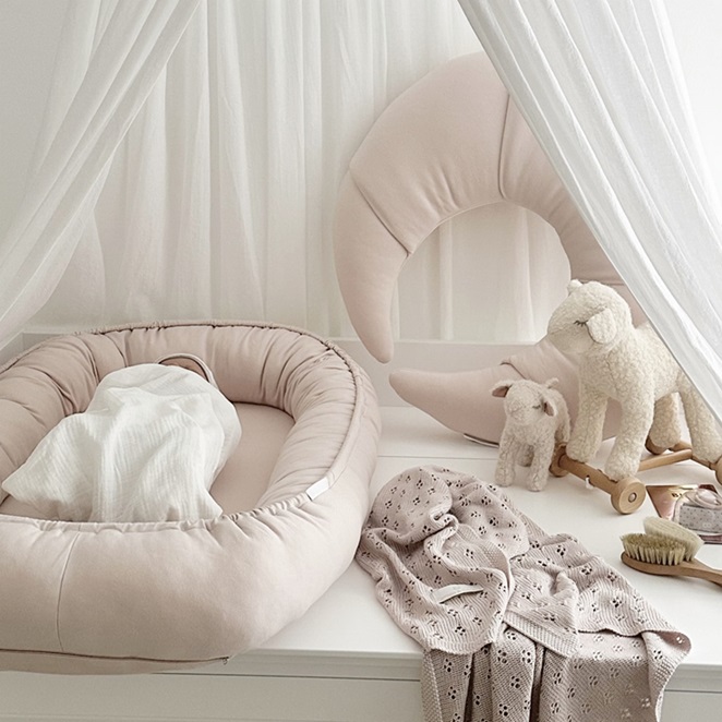 Cotton & Sweets, amningskudde Croissant, puderrosa - Image 4