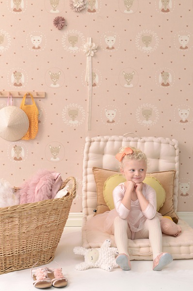 Majvillan, tapet till barnrummet Hearts, dusty warm pink