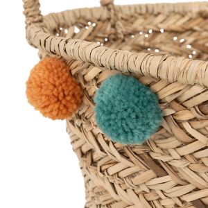 Barnkorg med pompoms