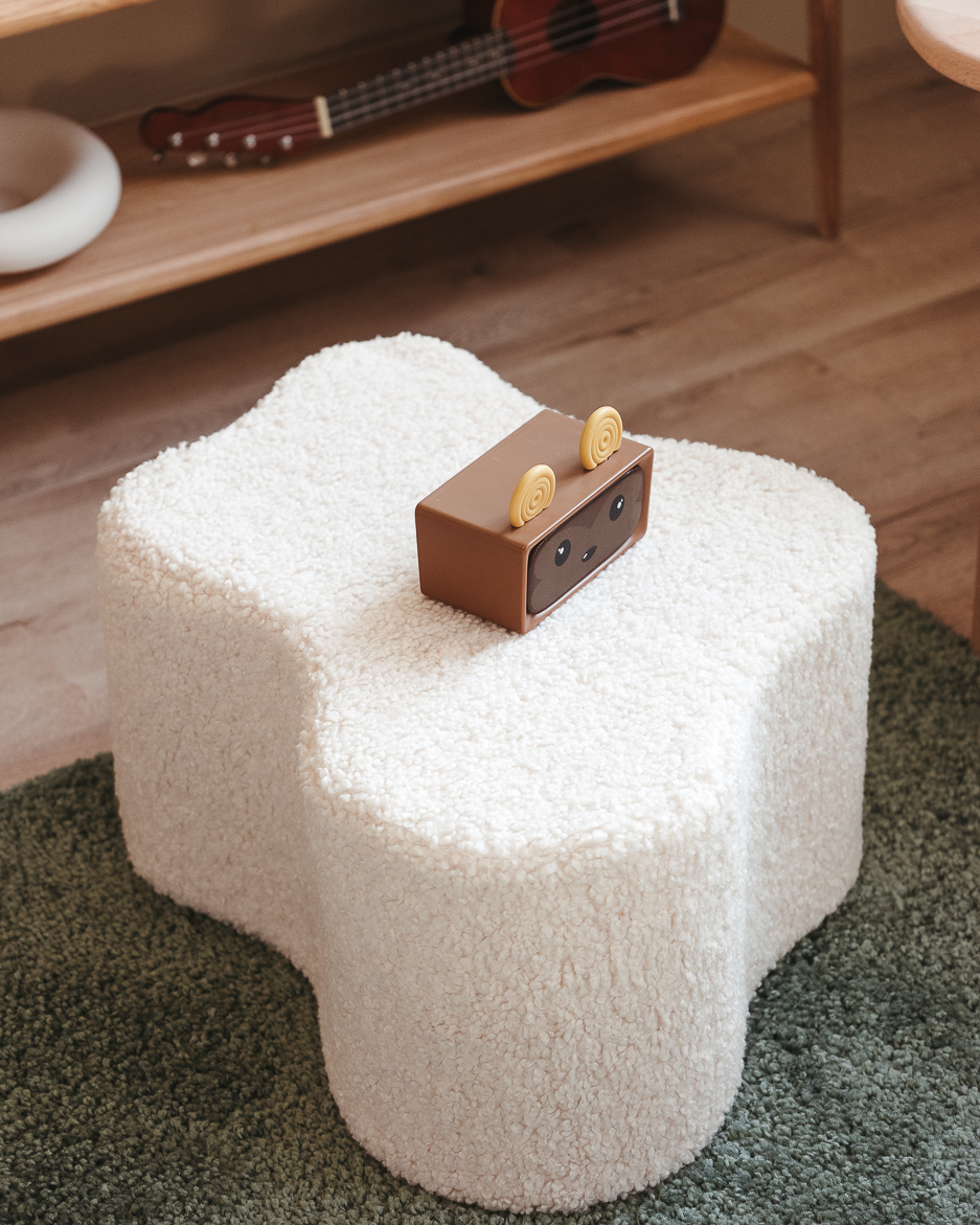 The Cloud Ottoman i teddytyg - Moln Puff till barnrummet