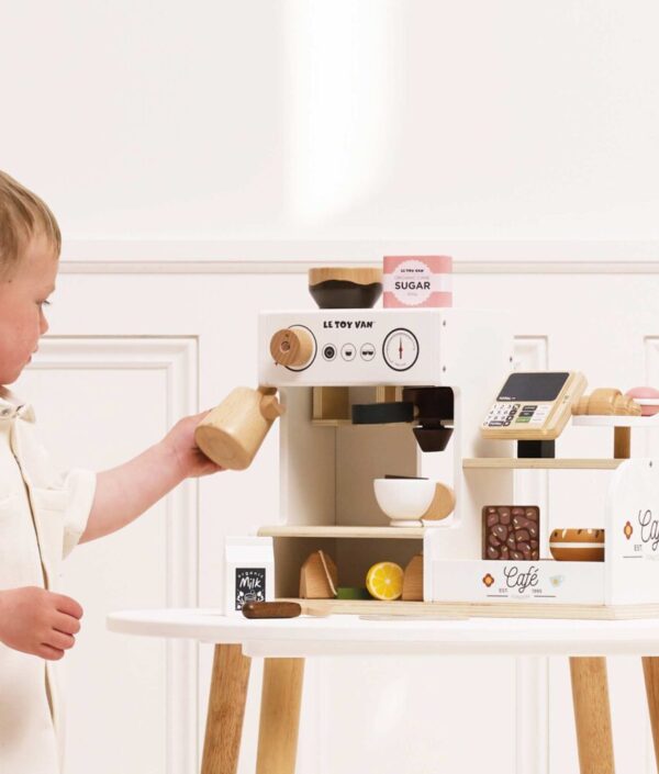 Table Top Café FSC® 100% – Cafélek i Trä för Små Baristor