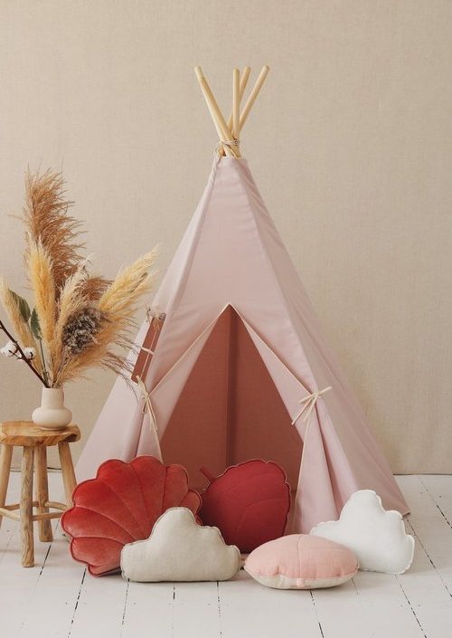 Moi Mili, tipitält pink