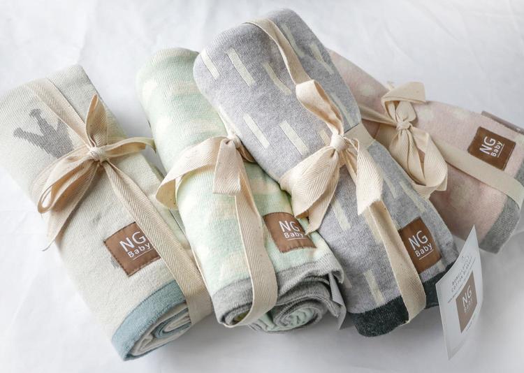 NG Baby Bomullsfilt jaquardstickad grå - Bild 2