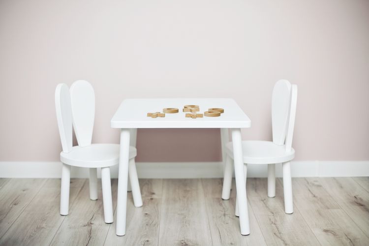 Kaninstol och bord - möbelset för barn skadat, Little Nomad - Bild 4