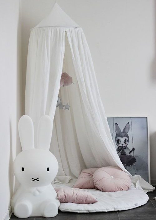 Stor vit maxi sänghimmel i linne, Cotton&Sweets