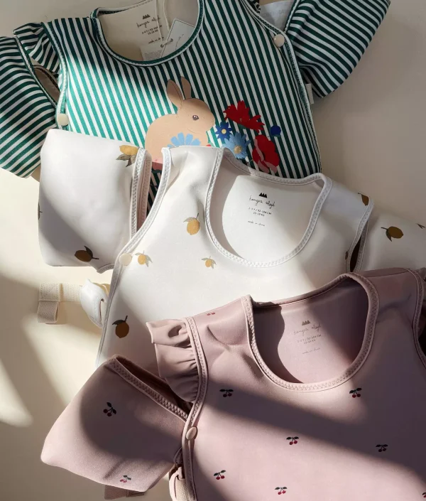 Konges Sløjd, floater flytväst med armringar, Cherry