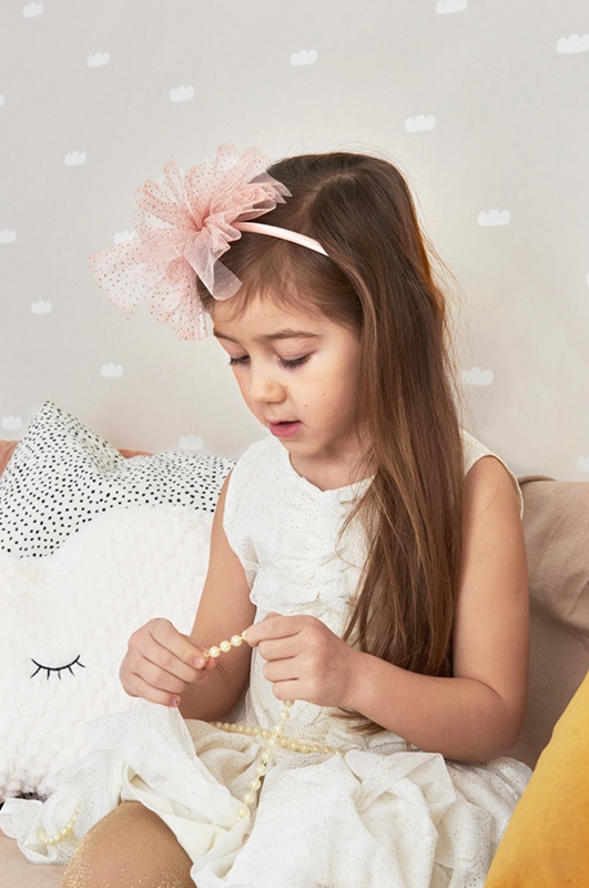 Majvillan, tapet till barnrummet June, mindful grey - Bild 3