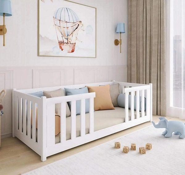 Vit barnsäng med stödbräda, Fred 90x200