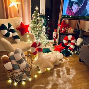 Kudde till barnrummet, polkagris cinnamon