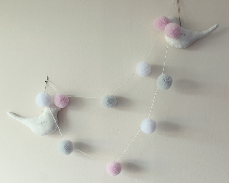 Pompoms (tyllbollar) vimplar - Bild 2