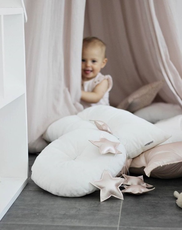 Vit kudde Velvet cirkel, Cotton & Sweets - Bild 3