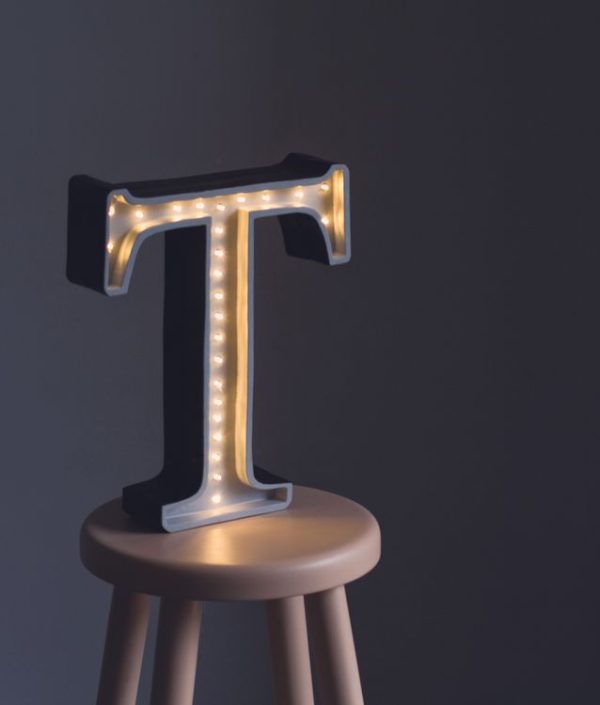 Little Lights, Nattlampa till barnrummet, Bokstav T