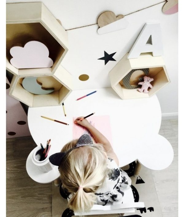 Bord vit björn, bord till barnrummet