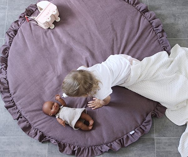 Lila lekmatta Basic med volang, Cotton & Sweets