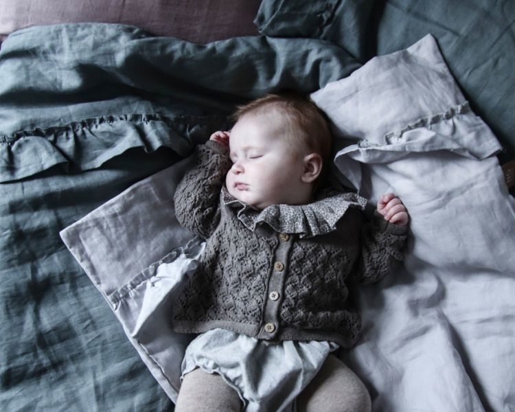 Ng Baby Påslakan av linne med VOLANG, Ljusgrå - Bild 2