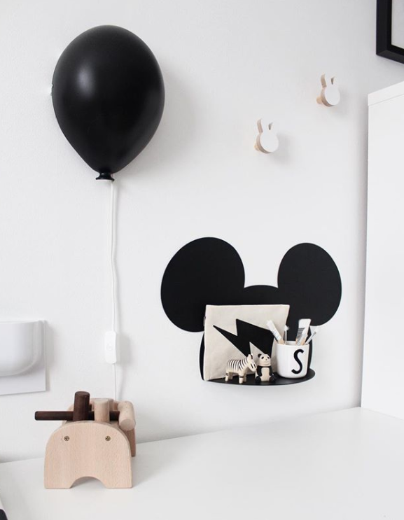 Bokhylla / Hylla i metall till barnrummet Musse - Bild 2