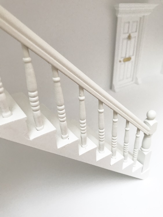 Lily, stor vit dockhus i trä - Bild 7