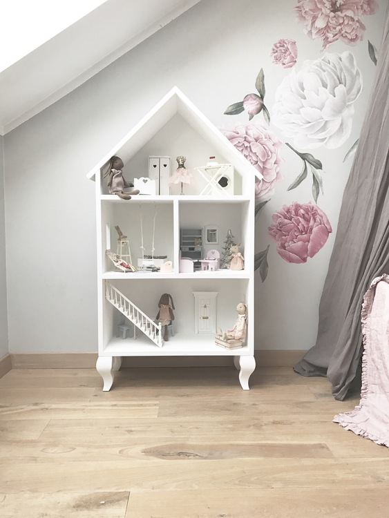 Lily, stor vit dockhus i trä - Bild 8