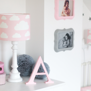 Lamps&Company, Bordslampa till barnrummet, rosa moln