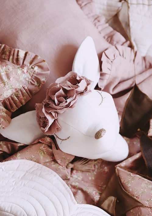 Djurhuvud magisk rådjur, väggdekoration till barnrummet