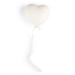 Form Living, väggdekoration vit ballonghjärta