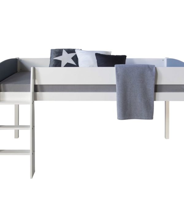 Vit modern loftsäng till barnrummet