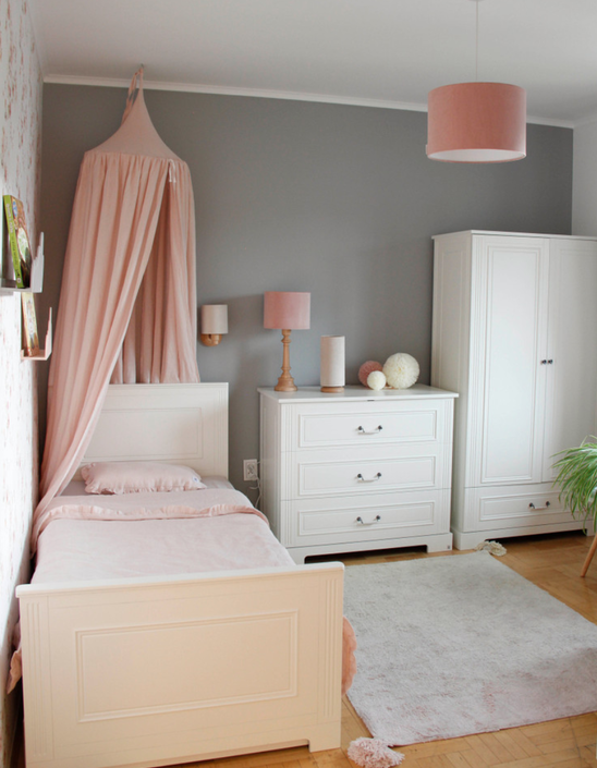 Lamps&Company, Rosa sammet taklampa till barnrummet