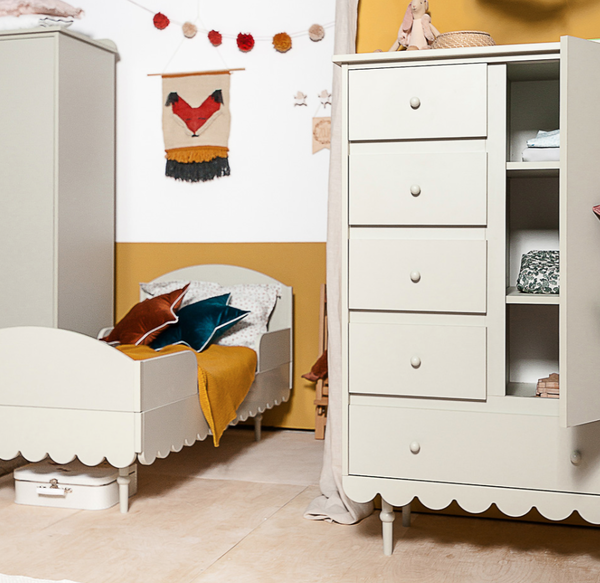 Woodluck, byrå Babushka