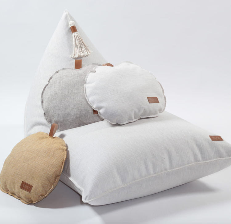 Fayne, ecru saccosäck med tofs - Bild 2