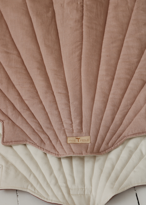 Moi Mili, linne lekmatta snäcka, puderrosa