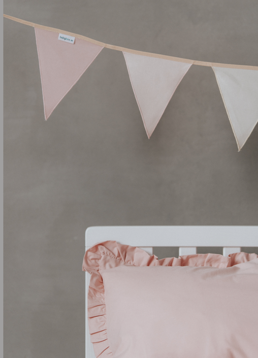 Babylove, Rosa påslakanset spjälsäng och juniorsäng