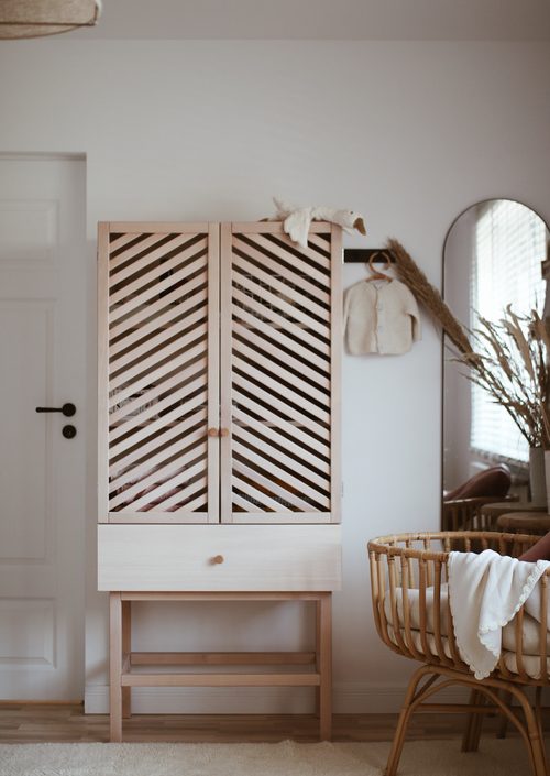 Wood Luck, Skåp Scandi