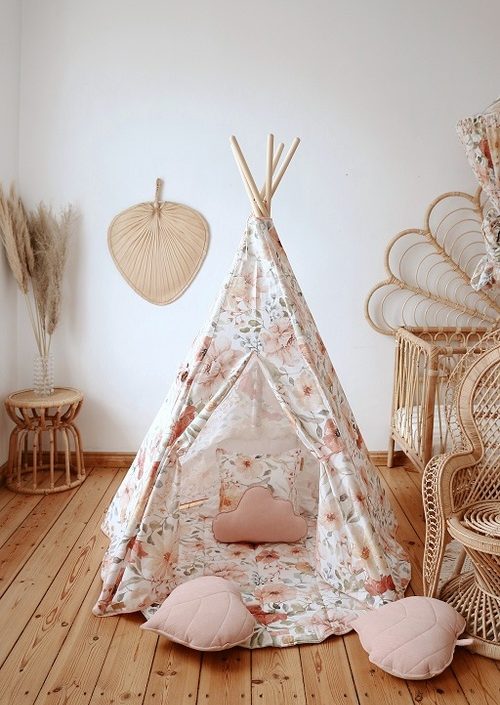 Moi Mili, tipitält flower power