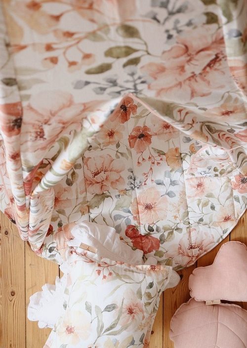 Moi Mili, tipitält flower power