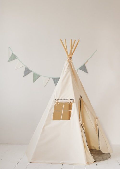 Moi Mili, beige tipitält med grå pompom