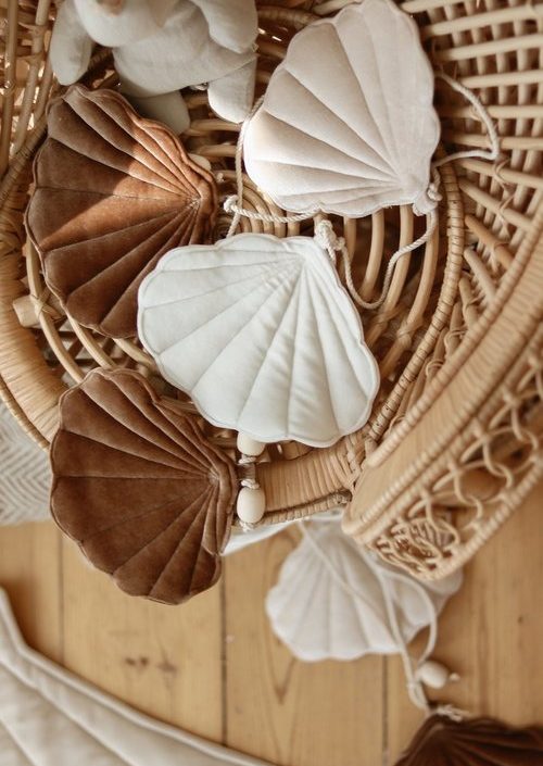 Moi Mili, vimpel i sammet snäcka Beige pearl