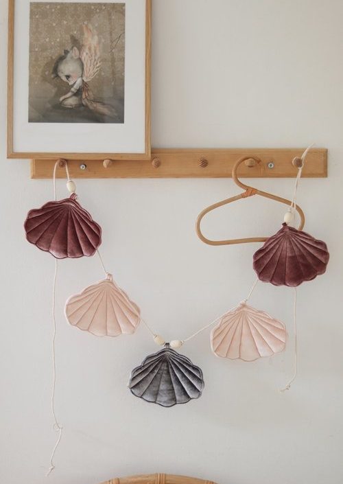 Moi Mili, vimpel i sammet snäcka Cosmic pearl