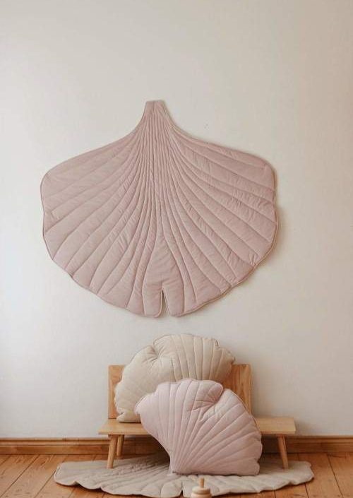Moi Mili, lekmatta i sammet ginkgo, powder pink