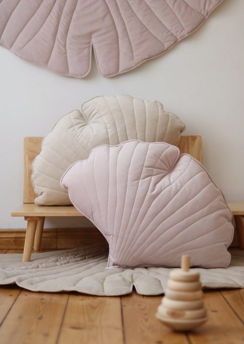 Moi Mili, lekmatta i sammet ginkgo, powder pink