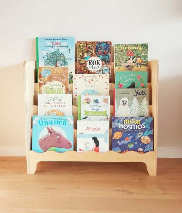 Natur golvbokhylla till barnrummet