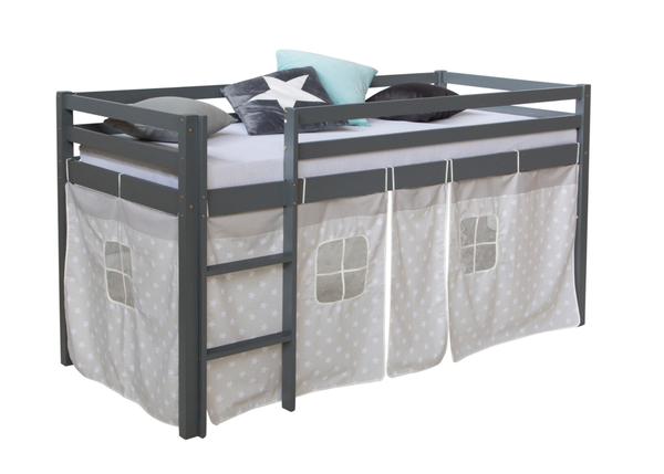 Grå loftsäng till barnrummet med sänggardin