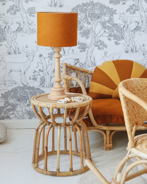 Lamps&Company, Bordslampa till barnrummet, mustard linne