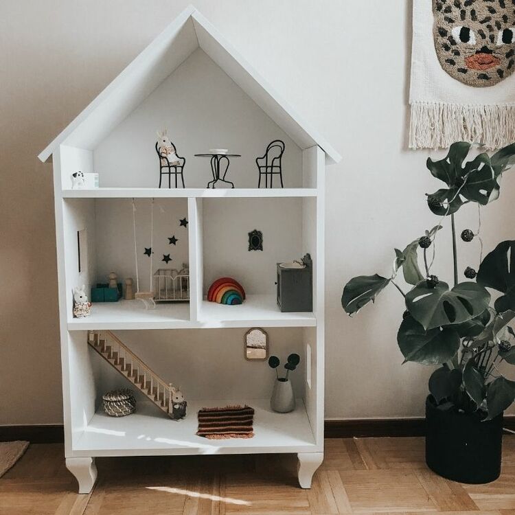 Lily, stor vit dockhus i trä - Bild 2