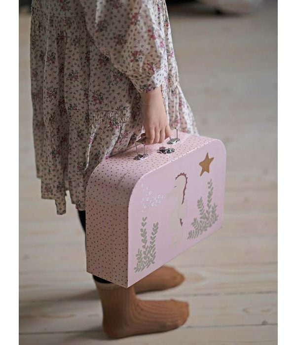 Jabadabado, Teset i väska, sjöhäst