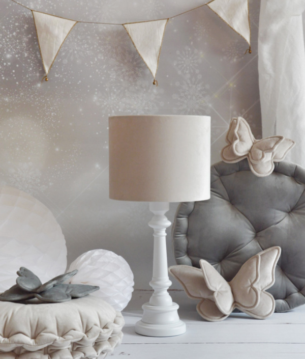 Lamps&Company, Bordslampa till barnrummet, beige sammet